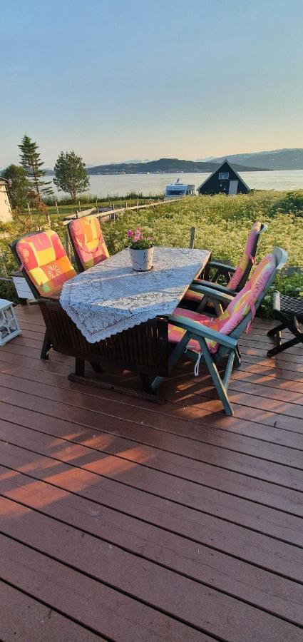 Nydelig Utsikt, Egen Leilighet Med To Parkeringer Movik  Ngoại thất bức ảnh